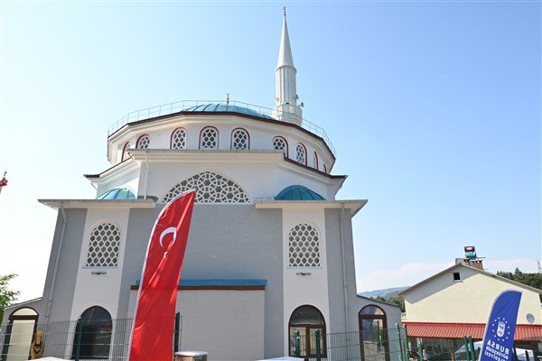 Camiler yaşam alanına dönüşüyor