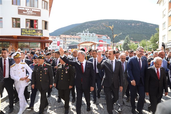 Bakan Akar: