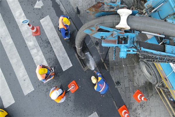 İBB, yağış için önlemlerini aldı