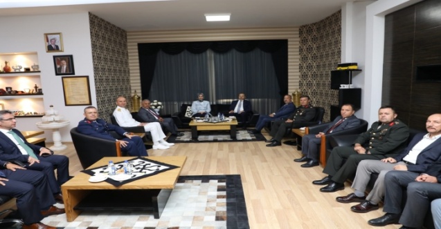 Zeybek Protokolü ve Komutanları Ağırladı