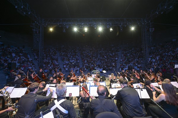 Limak Filarmoni Orkestrası, bu kez sokak hayvanları için bir araya gelecek