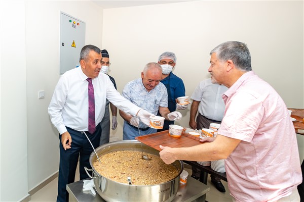 MASKİ’den personele aşure ikramı