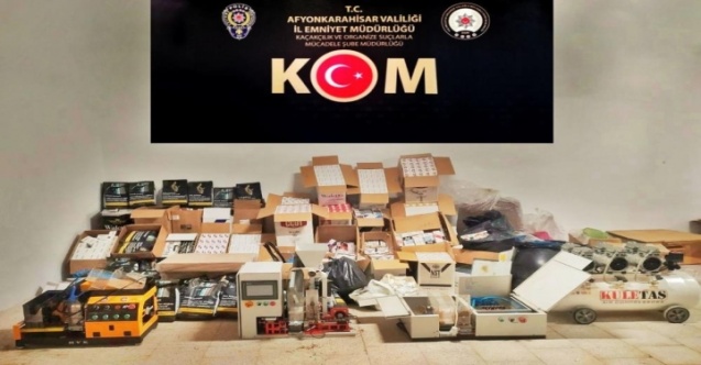 Polisler sayısız kaçak makaron ele geçirdi