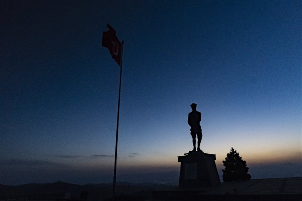 Kocatepe’den İzmir’e zafer yürüyüşü
