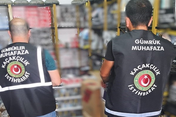 İzmir'e yasa dışı sigar üreticilerine operasyon