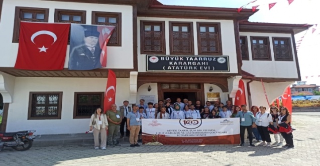çocuklar Kocatepe’yi gezdi