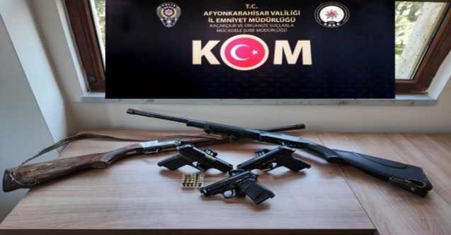 Kaçakçılara Operasyon: 5 Kişi Gözaltına Alındı