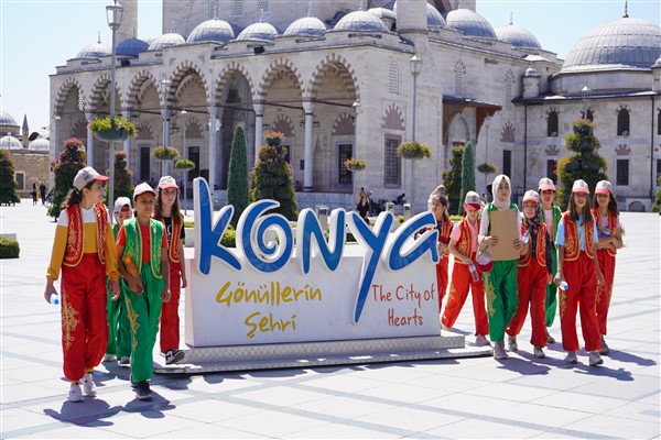 KOMEK öğrencileri, tarihi şahsiyetleri yakından tanıyor