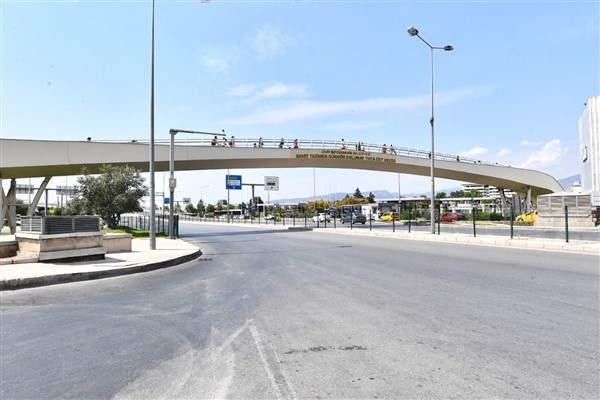 Konak’taki yaya üst geçidinde bakım çalışmaları başlıyor