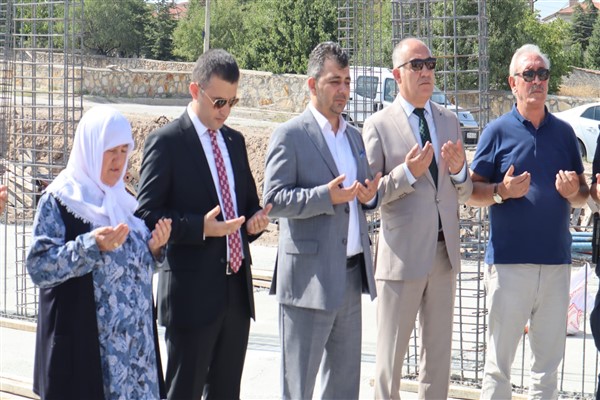 Emirdağ'da Ali Atıntaş Anaokulu'nun temel atma töreni