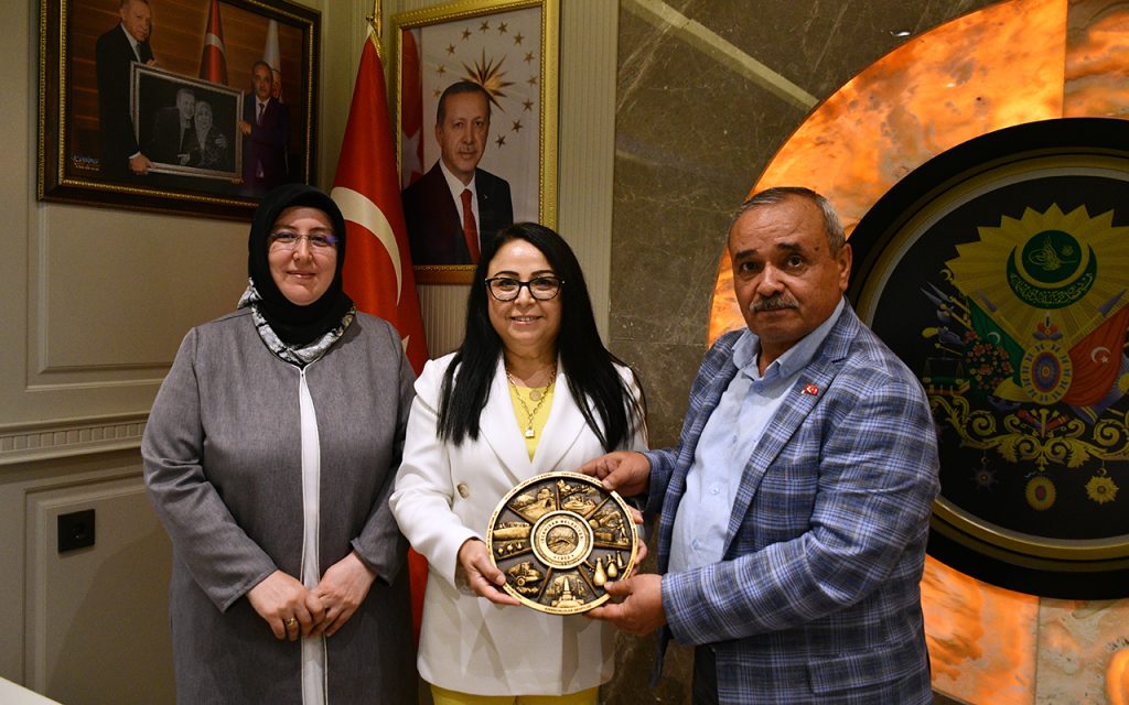  Dilek Kaya’dan Başkan Şahin’e Ziyaret