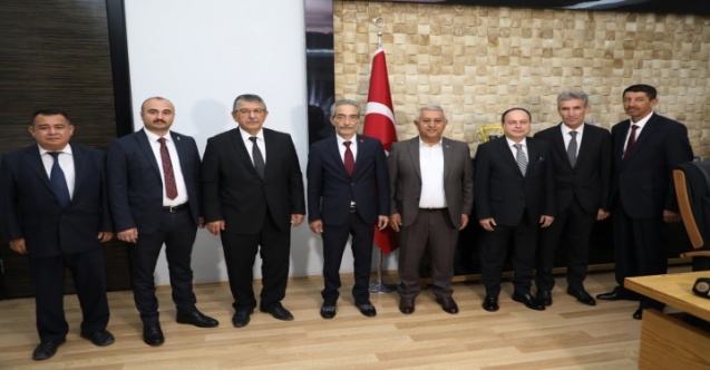  Başkan Zeybek’e Ziyaret