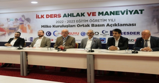 “İlk Ders Ahlâk ve Maneviyat”