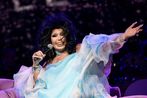 İEF Çim Konserleri, 'Diva'yı ağırladı