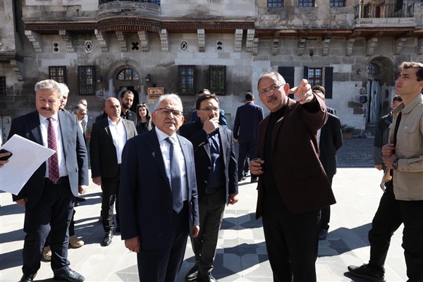 Başkan Büyükkılıç, Vali Çiçek ve AK Partili Özhaseki'den 