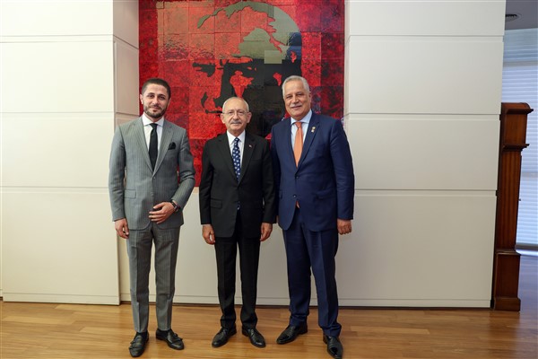 AK Parti eski miilletvekili Fehmi Öztunç CHP’ye katıldı
