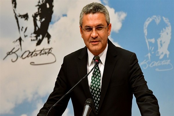 CHP’li Salıcı: “CHP başını örtenin de başı açık olanın da teminatıdır