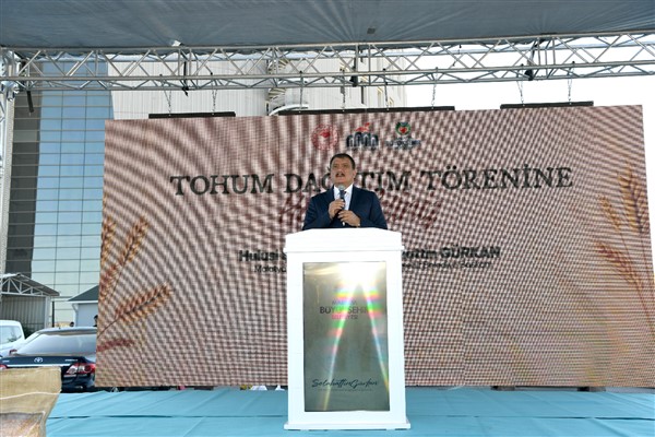 Malatya'da çiftçilere buğday ve arpa tohumu dağıtımı yapıldı