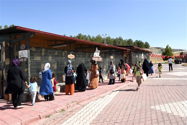 Malatya'da 4 Ekim Dünya Hayvanları Koruma Günü kutlandı