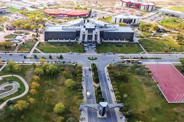 AKÜ'den “Bir Toplum Bilimi Olarak Sosyoloji” söyleşisi