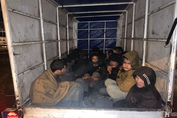 Şanlıurfa'da 45 düzensiz göçmen yakalandı