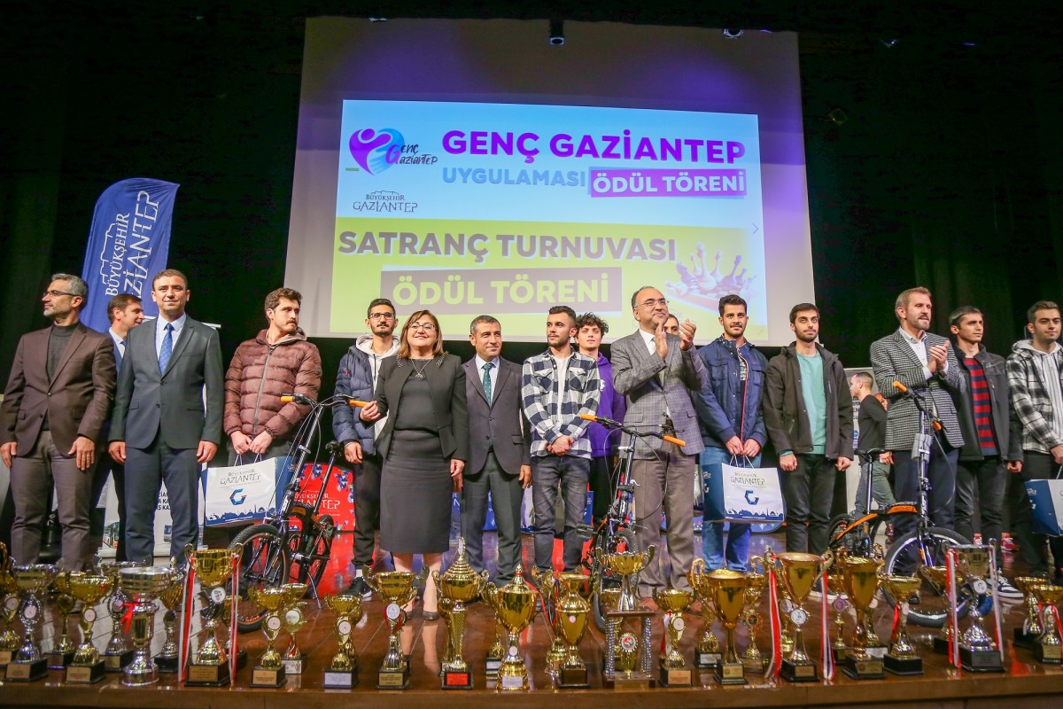 FATMA ŞAHİN: BAŞLASIN GAZİANTEP’İN ŞAMPİYON ÇOCUKLARININ YÜZYILI