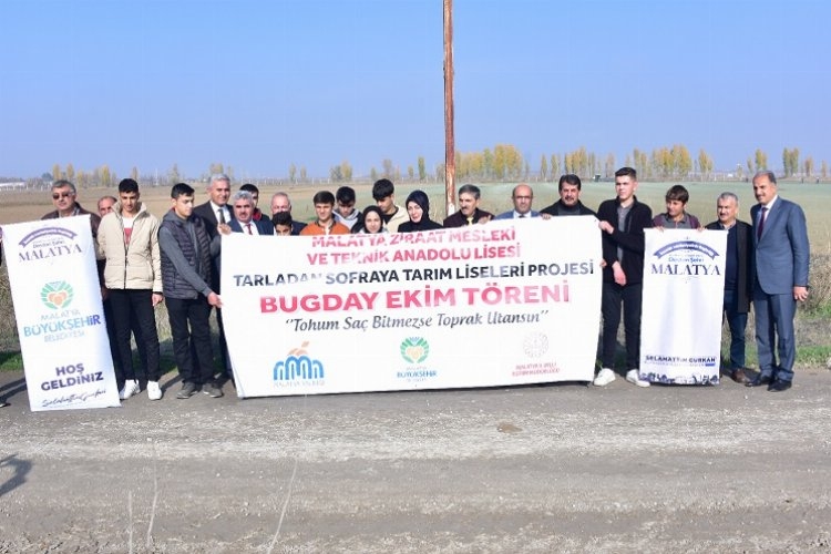 Malatya Büyükşehir'den tohum ekimi gerçekleştirildi