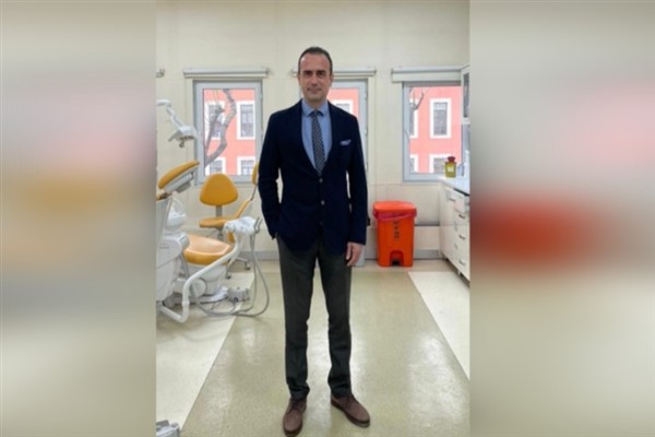 Ortodonti Uzmanı Prof. Dr. Kurt: “İyi temizlenemeyen dişler enfeksiyon kaynağıdır