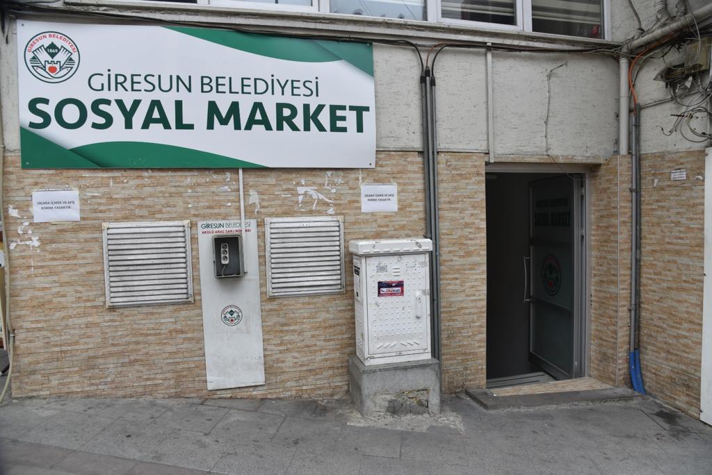 Giresun Belediyesi tarafından kurulan Sosyal Market yoksul ailelerin umudu oldu.