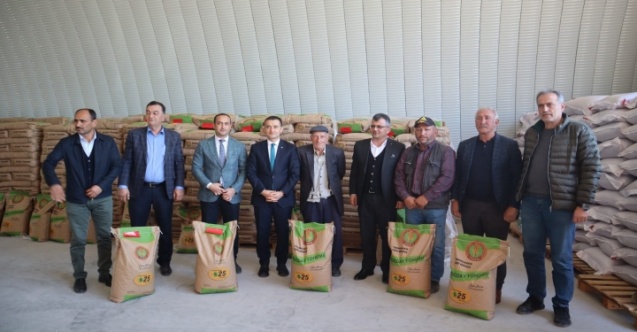 Emirdağ’da, Yüzde 50 Hibe Destekli 'Reis' Cinsi Buğday Tohumu Dağıtımı Yapıldı
