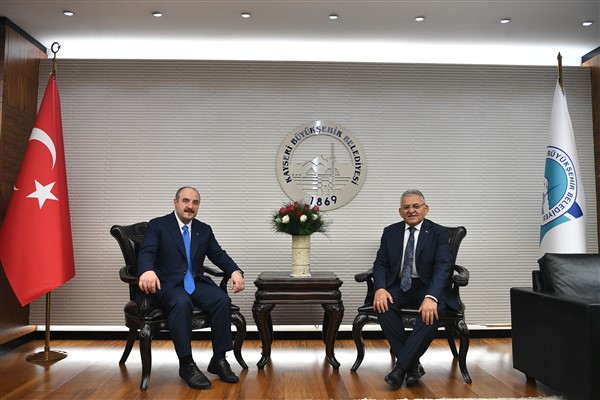 Bakan Varank’tan Başkan Büyükkılıç’a ziyaret