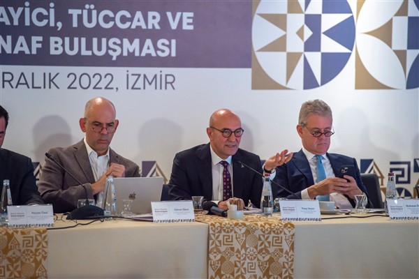 Başkan Soyer; sanayici, tüccar ve esnaf buluşmasının sonuç bildirgesini açıkladı