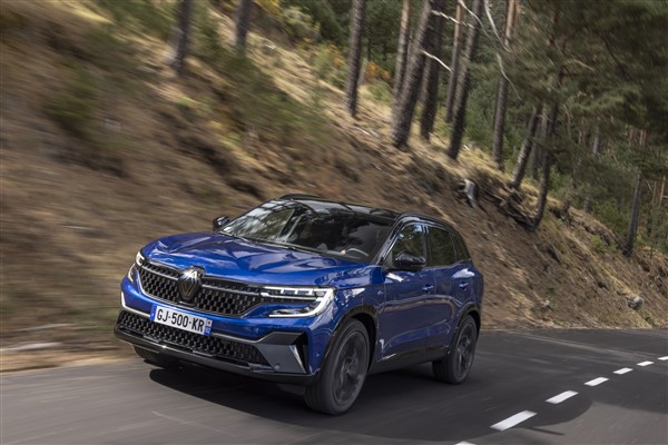 Renault Austral, 2023’ün 'Satın Alınabilecek En İyi Otomobili” seçildi