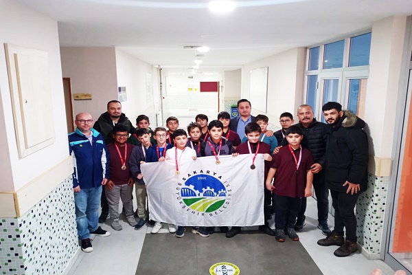 Büyükşehirin haltercileri 20 madalya topladı