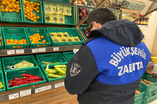 Bursa'da zincir market denetimi gerçekleştirildi