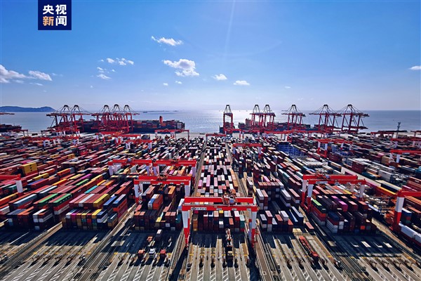 Shanghai Limanı'nda elleçlenen konteyner hacmi 47,3 milyon TEU'ya ulaştı