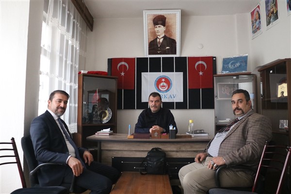 TBMM Kamu Denetçiliği Uzmanı Özgür, TÜRKAV’ı ziyaret etti