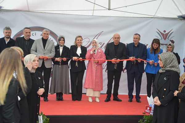 Sakarya Girişimci Kadınlar Derneği Hizmet Binası açıldı