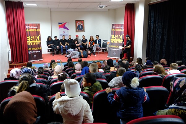 Eskişehir 'de “Doğaçlama Tiyatro Gösterisi” başladı