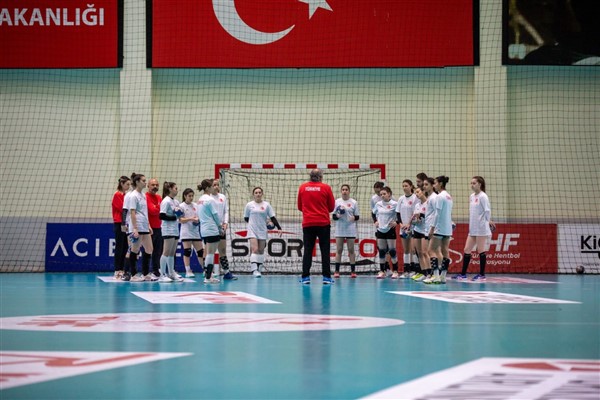 U19 ve U17 Milli Hentbol takımları Burdur ve Ankara'da kampa giriyor