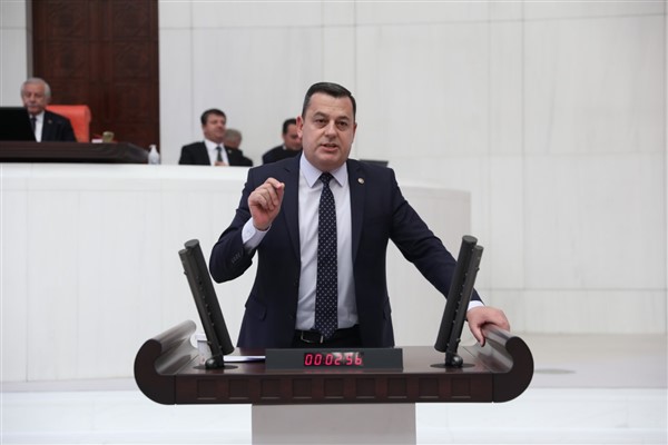 CHP'li Gündoğdu: “Memur ve emekliyi 20 yıl önceki refahını arar hale getirdiniz”