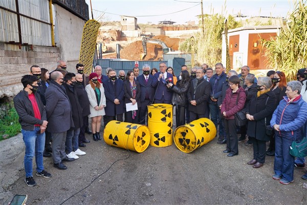 İzmir’in Çernobil’i Temizlensin Komisyonu’ndan yetkililere 14 soru