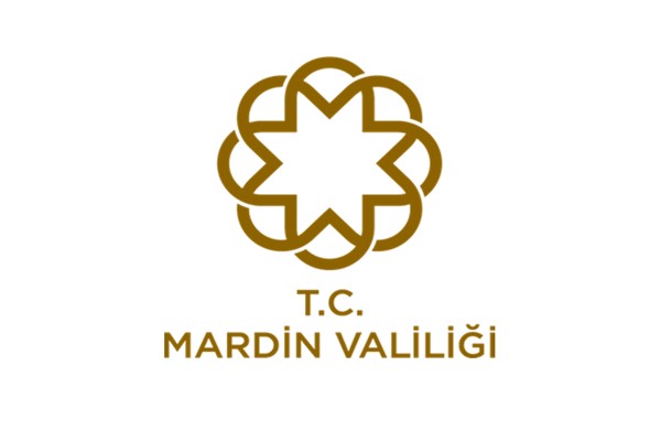 Mardin'de servis aracı devrildi: 6 kişi hayatını kaybetti