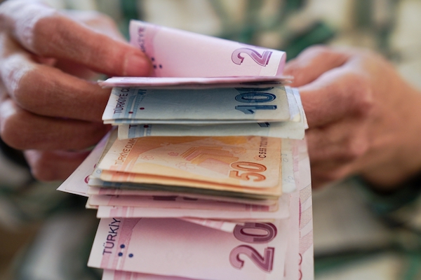 Dört iflastan biri geç ödemelerden kaynaklanıyor