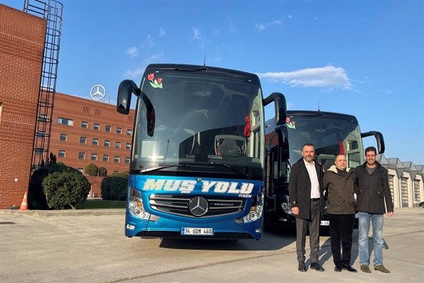 Mercedes-Benz Türk, 2023 yılının ilk otobüs teslimatını Muş Yolu Turizm’e gerçekleştirdi