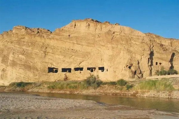 Kumtura Taş Mağarası'ndaki bin yıllık duvar resimlerinde Tang izleri