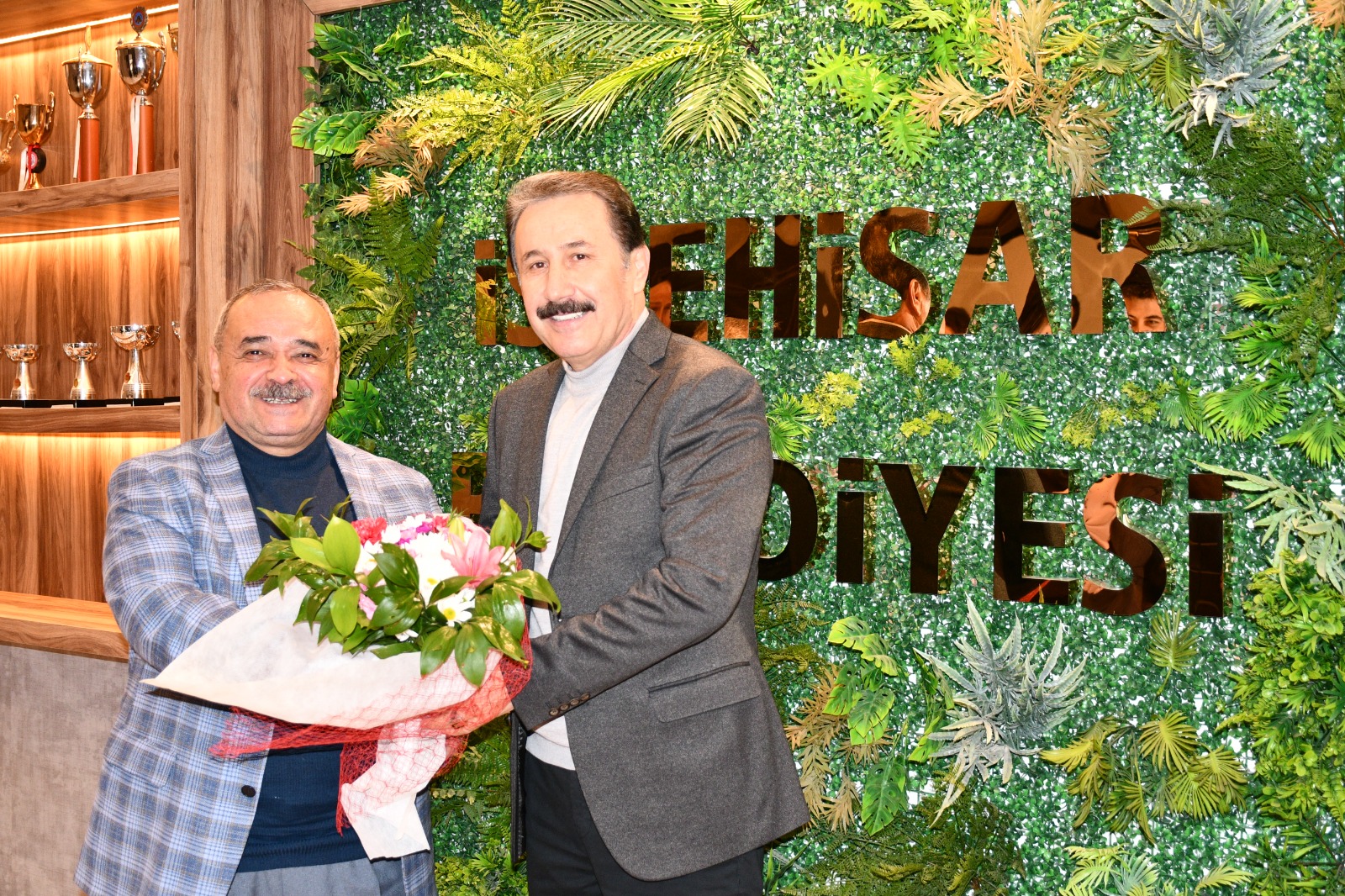 Başkan Şahin, Mustafa Tarlacı ile “Gündüz Bakım Evi” Projesini Görüştü