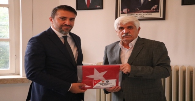 Dr. Ersan Özgür, Kent Konseyi Başkanı Yasan’ı Ziyarette Bulundu