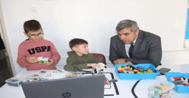 Öğrenciler Kendin Yap Atölyelerinde kendini geliştiriyor
