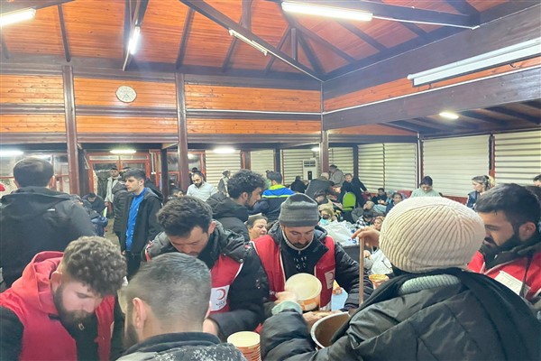 Gaziantep Büyükşehir tesisleri depremden etkilenen vatandaşları ağırlıyor